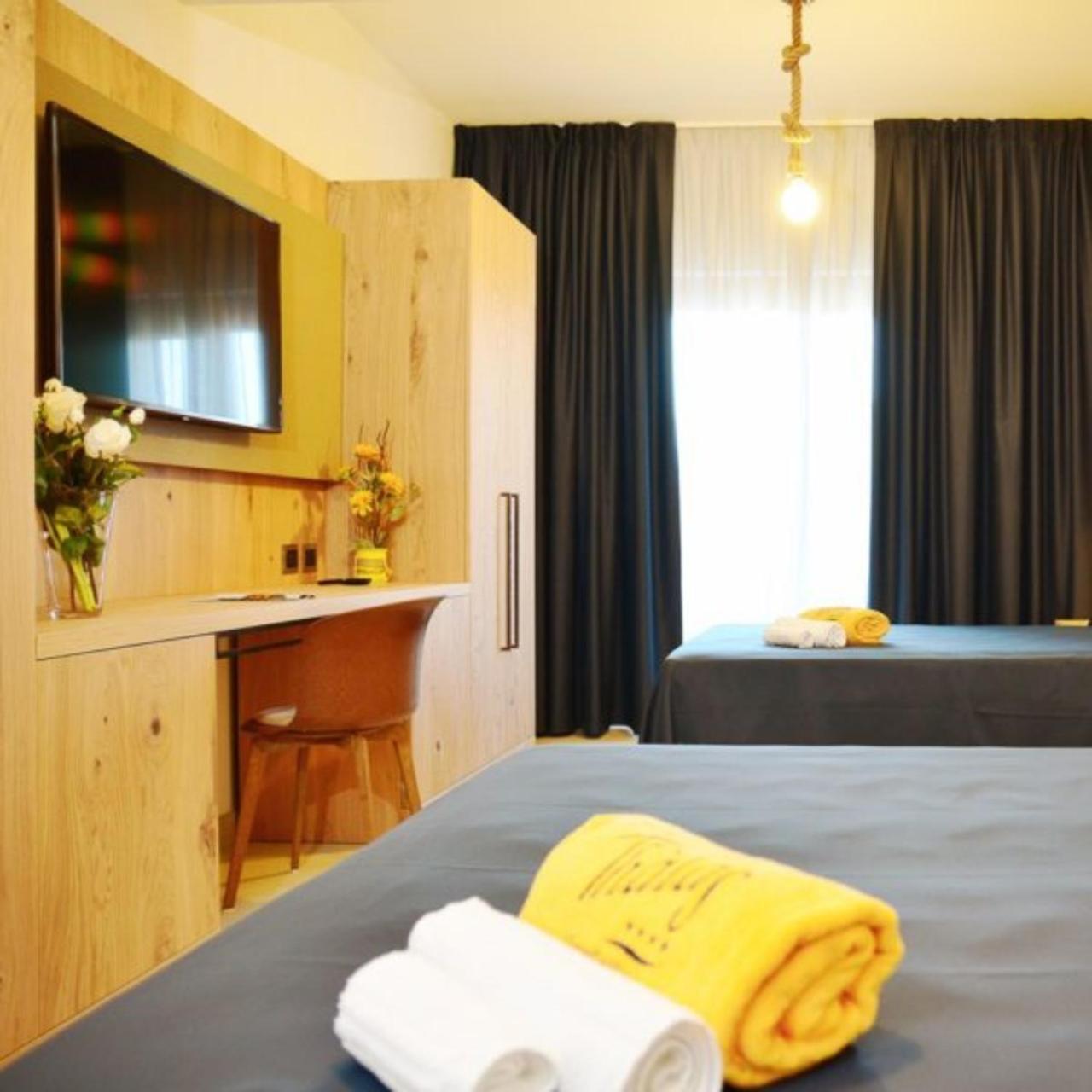 Hotel Thàlas Club Torre dell'Orso Esterno foto