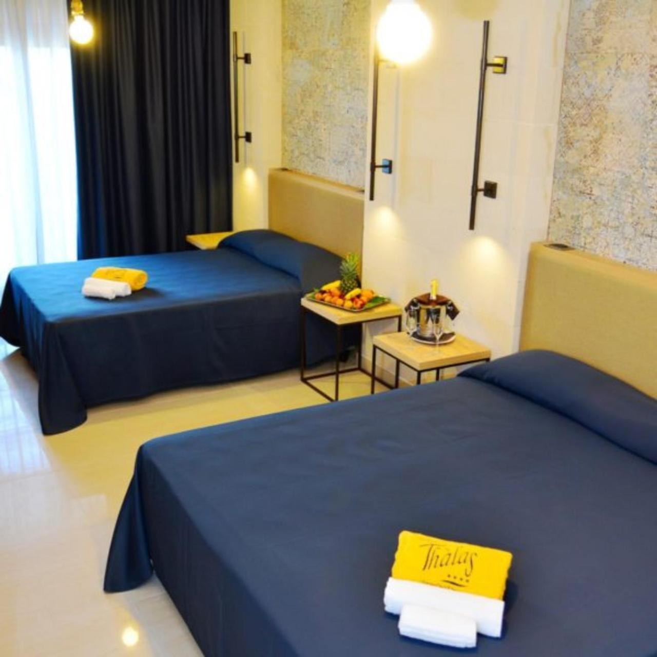 Hotel Thàlas Club Torre dell'Orso Esterno foto