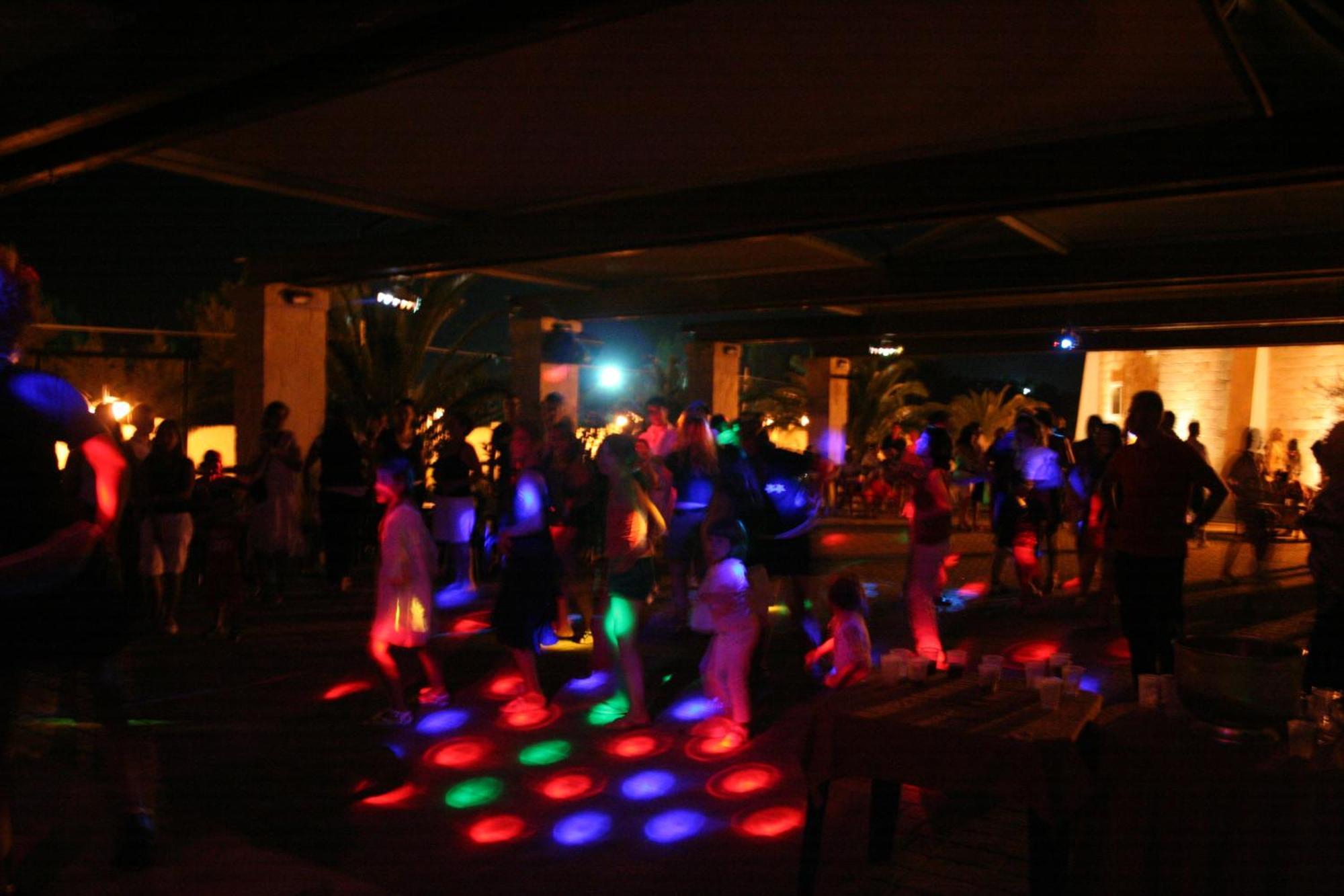 Hotel Thàlas Club Torre dell'Orso Esterno foto
