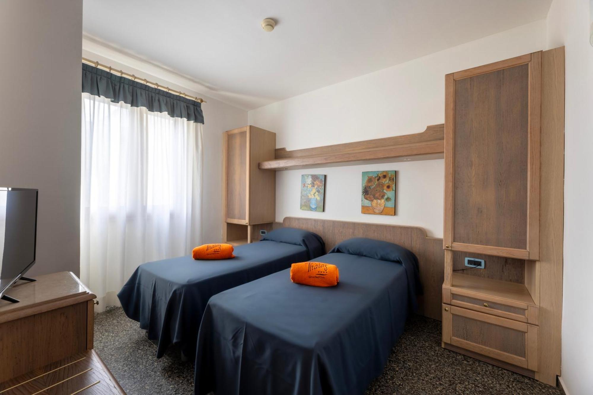 Hotel Thàlas Club Torre dell'Orso Esterno foto