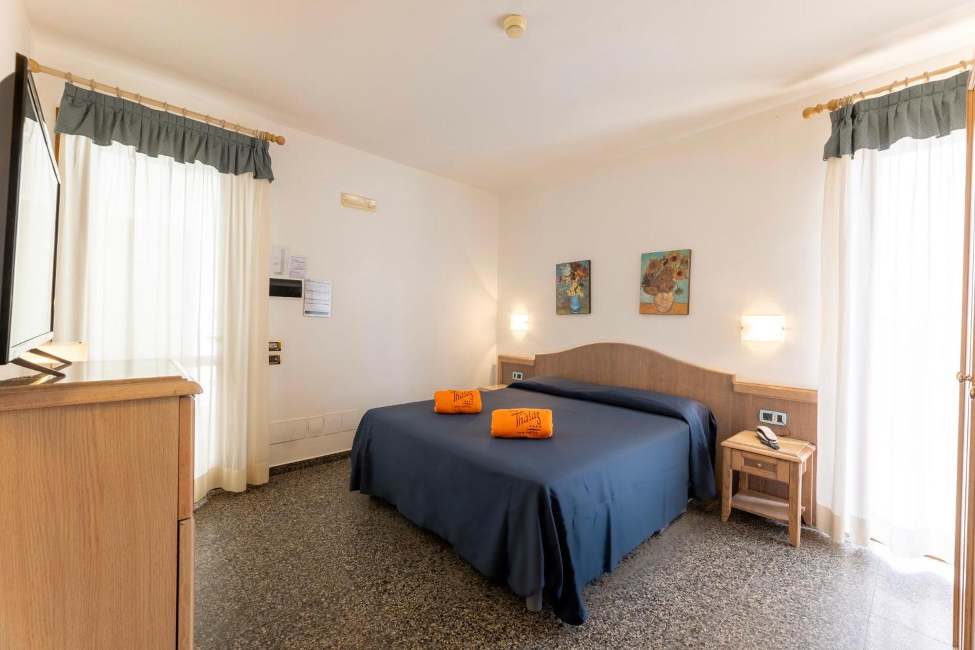 Hotel Thàlas Club Torre dell'Orso Esterno foto