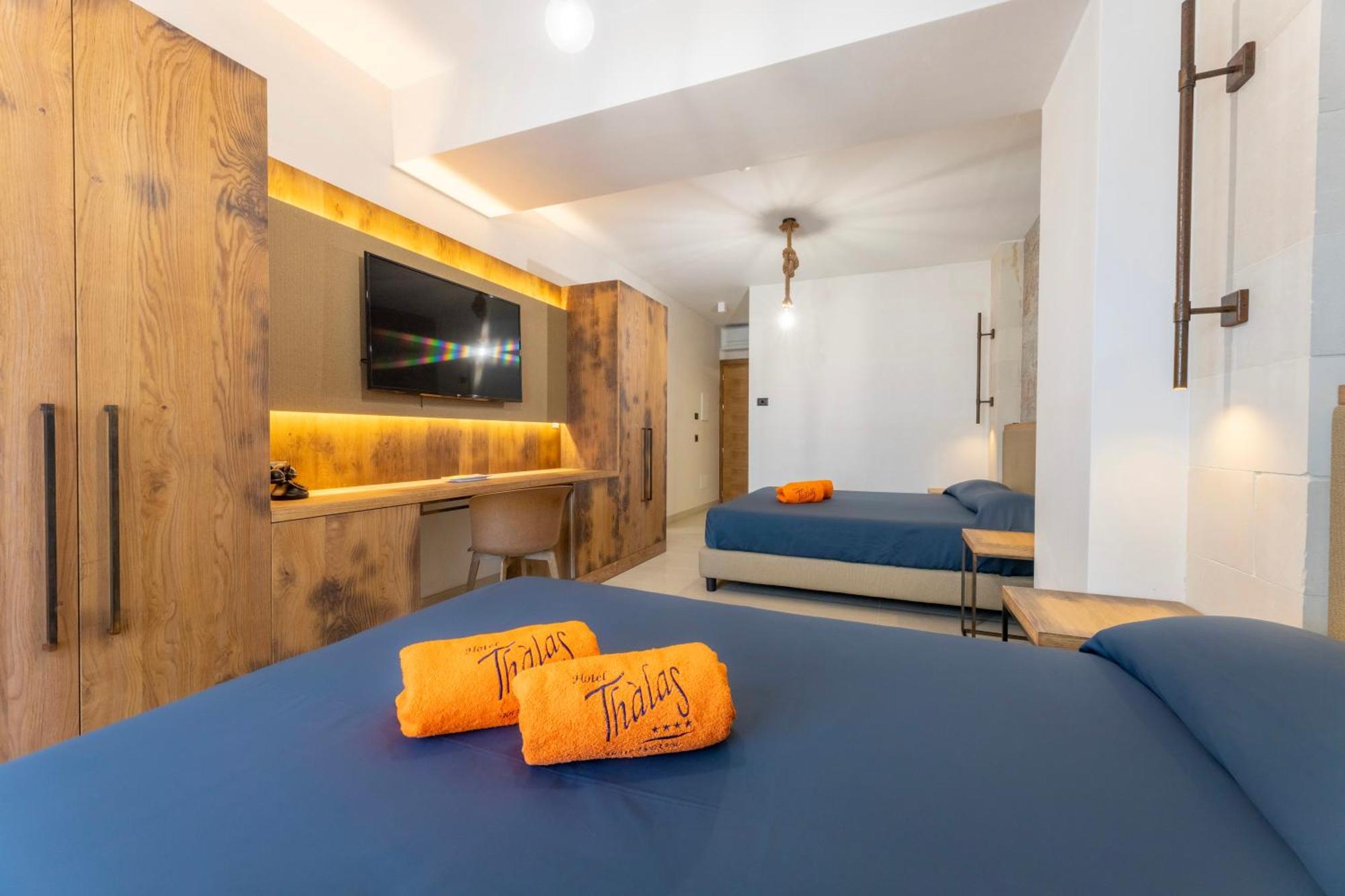 Hotel Thàlas Club Torre dell'Orso Esterno foto